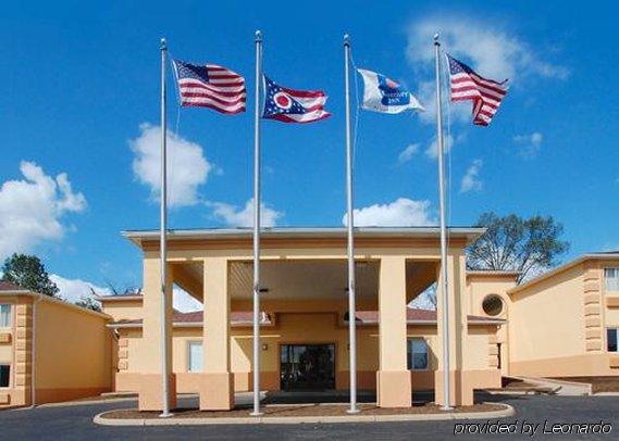Quality Inn & Suites Seville Экстерьер фото