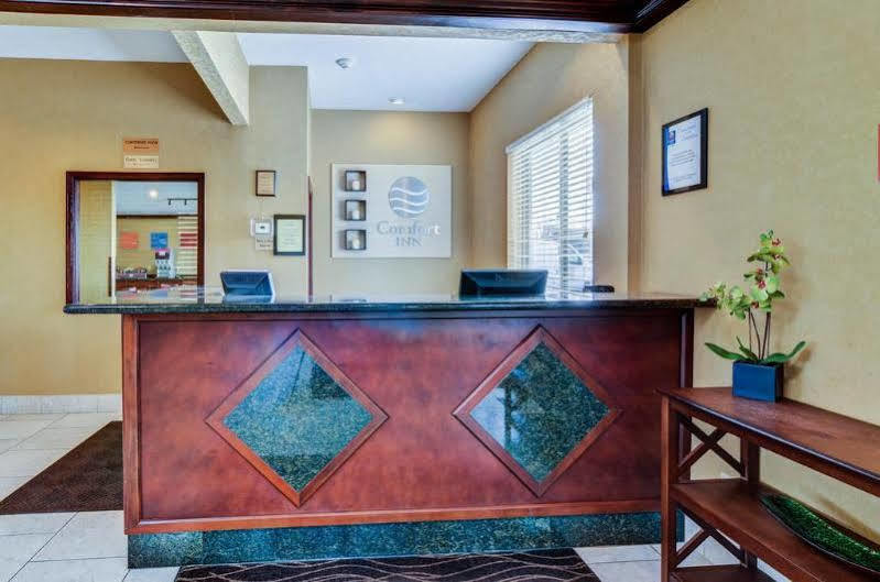 Quality Inn & Suites Seville Экстерьер фото